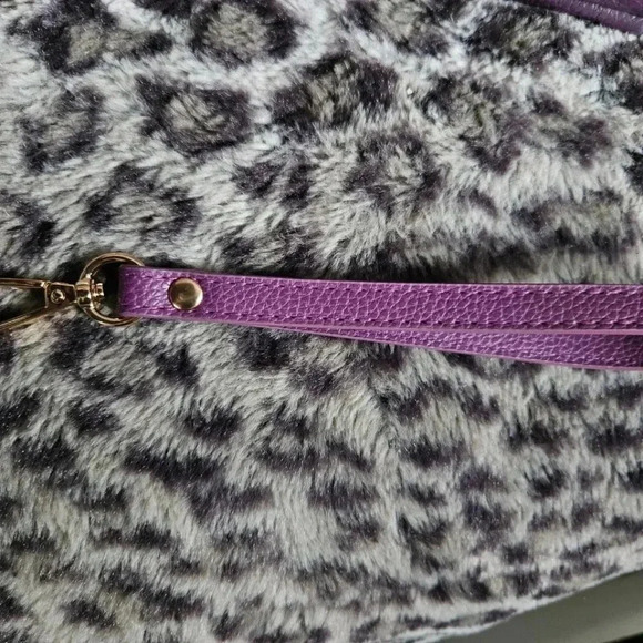 Marc  by Marc Jacobs | Purple Leather Percy Bag Bag with Antique gold hardware - Picture 16 of 16